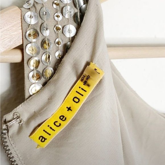 Sz 6 Alice+Olivia Glam A Line Dress Size 6 Champage Silver Sparkle A Line Dress - Picture 7 of 16